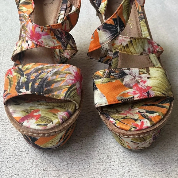 Anthropologie Miss Albright Tropical Floral Wedge Sandals-Women’s 5-Orange Multi - Picture 11 of 15
